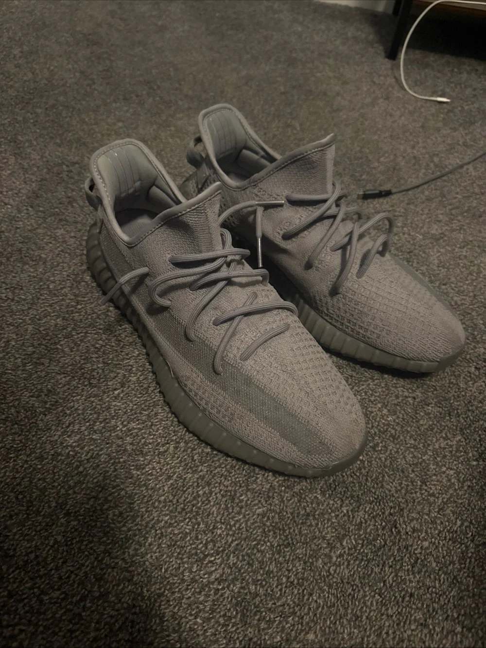 adidas Yeezy 350 v2 steel grey gently used worn 2 times $190